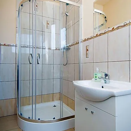 Elan Hostel