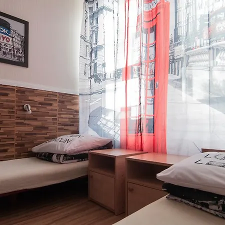 Elan Hostel *