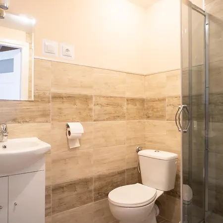 Elan Hostel *