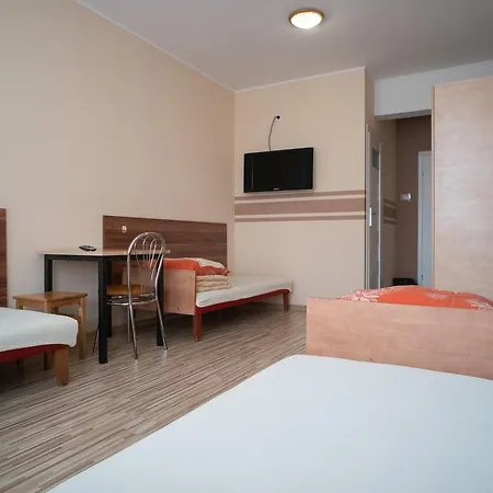 Elan Hostel